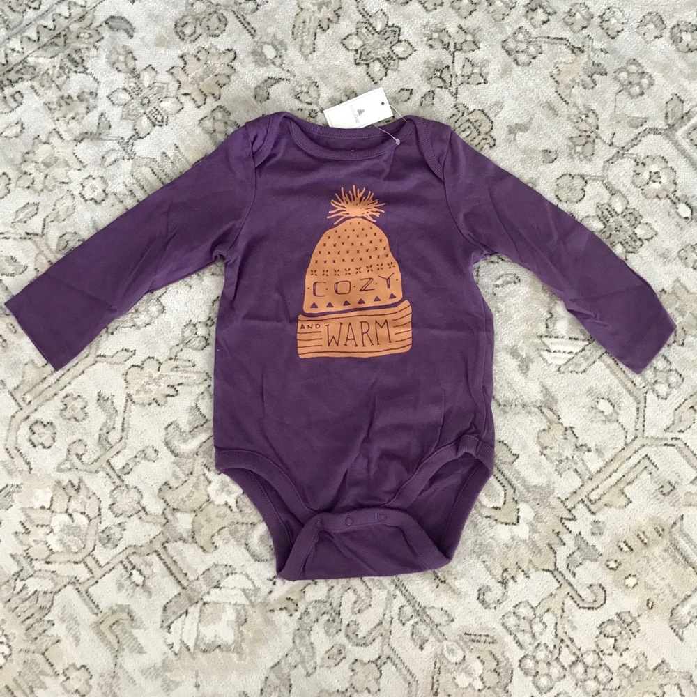 🆕NWT cutest gap onesie